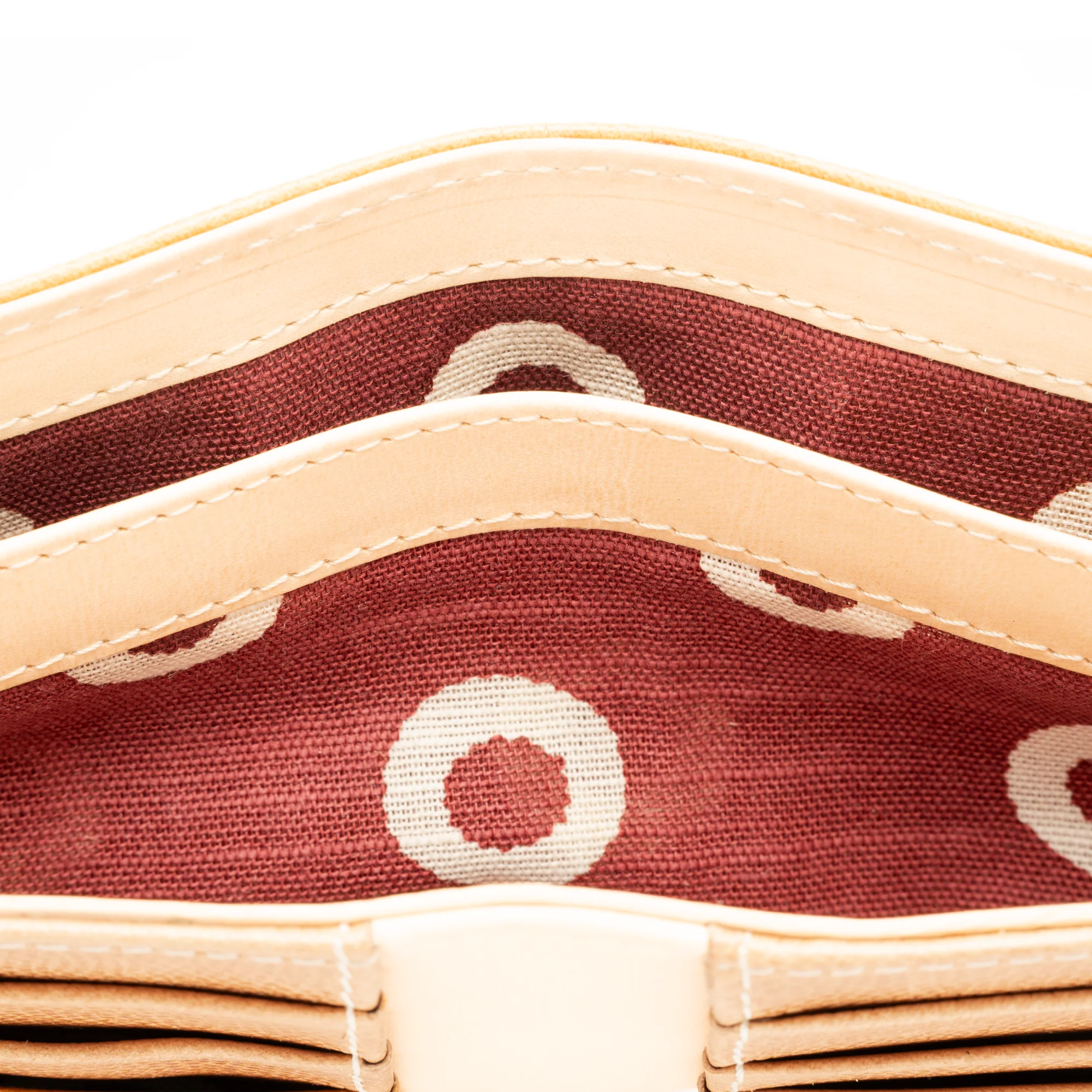 Camden Leather Wallet - Image 34
